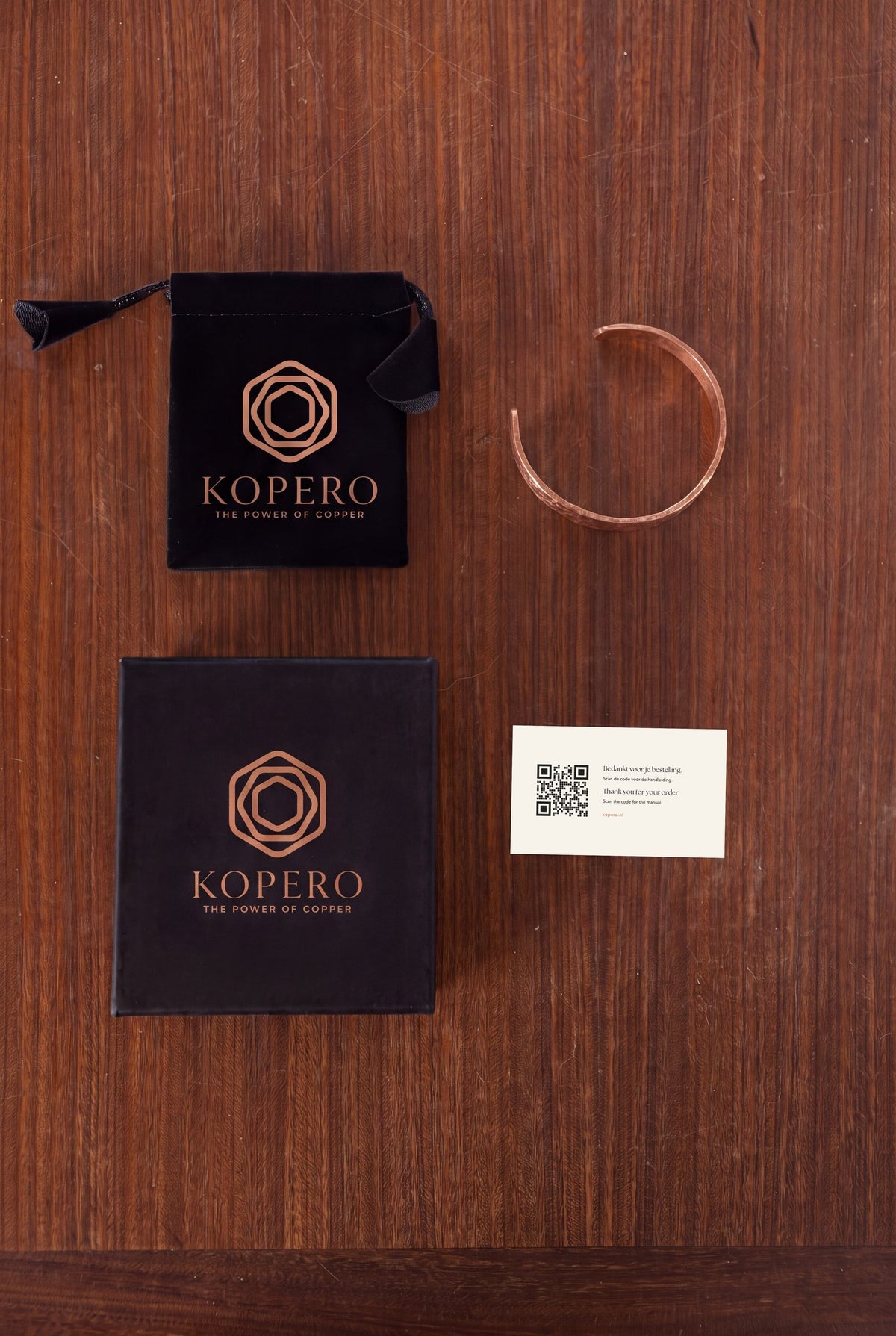 Kopero Koperen Armband Gehamerd met fluwelen draagzak, geschenkdoosje en bedankkaartje